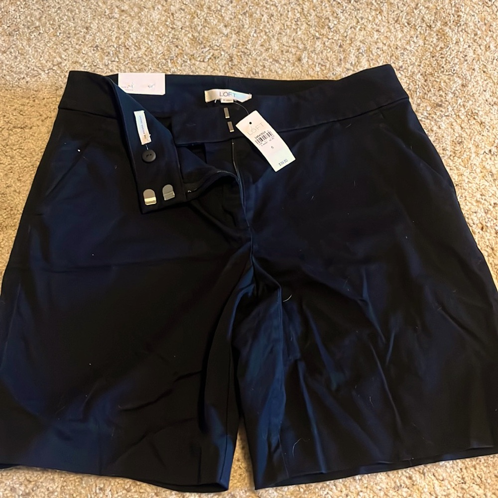 Women’s Loft short - black size 6